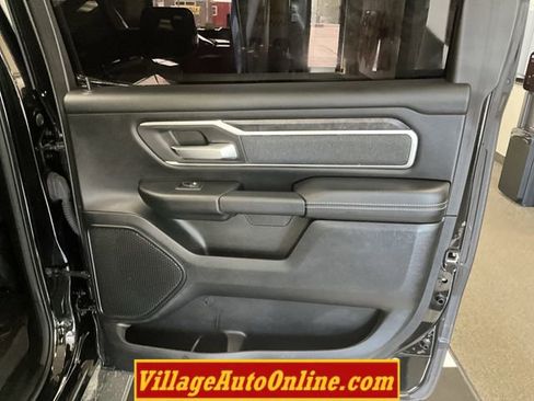 Used 2019 RAM 1500 Big Horn AWD/4WD image 30