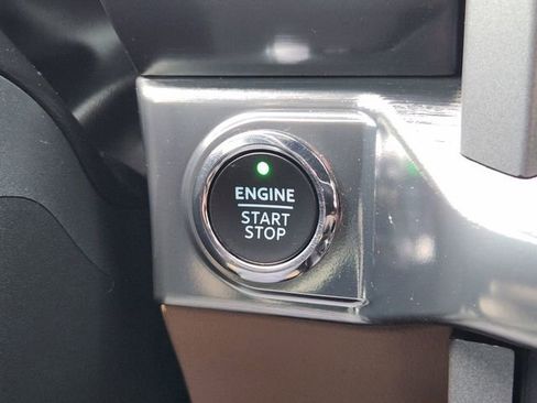 Used 2023 Ford F150 Lariat AWD/4WD image 22