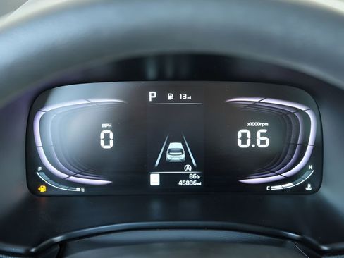 Used 2023 Kia Soul LX FWD image 7