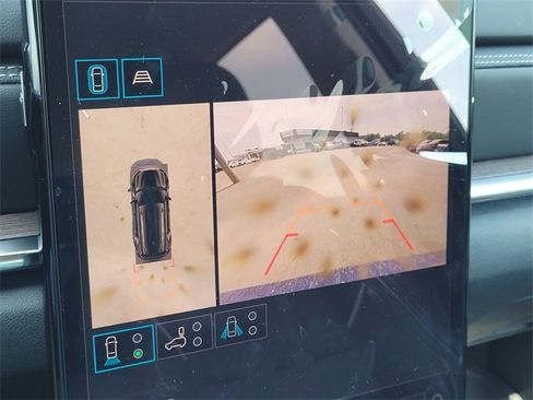 New 2026 GMC Terrain Denali w/ LPO, Black Badging Package image 16