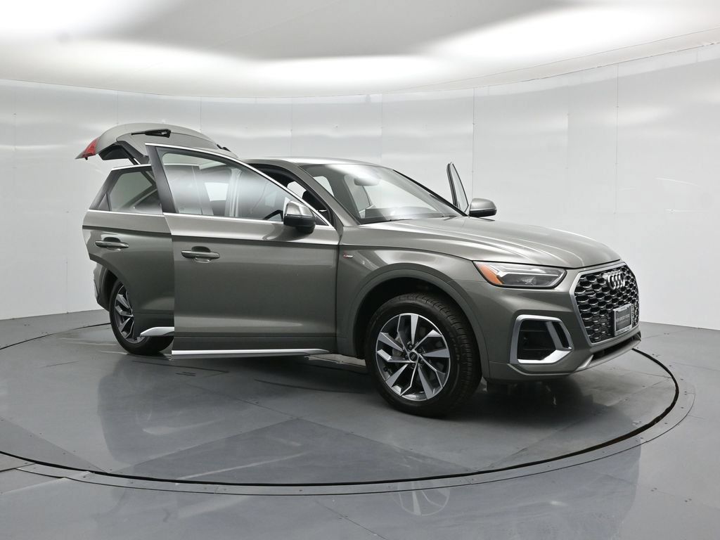 Used 2023 Audi Q5 2.0T Premium w/ Convenience Package AWD/4WD image 36
