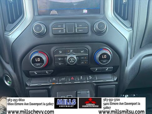 Used 2022 Chevrolet Silverado 1500 LT AWD/4WD image 16