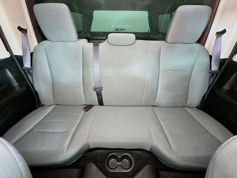Used 2015 RAM 1500 Express AWD/4WD image 12