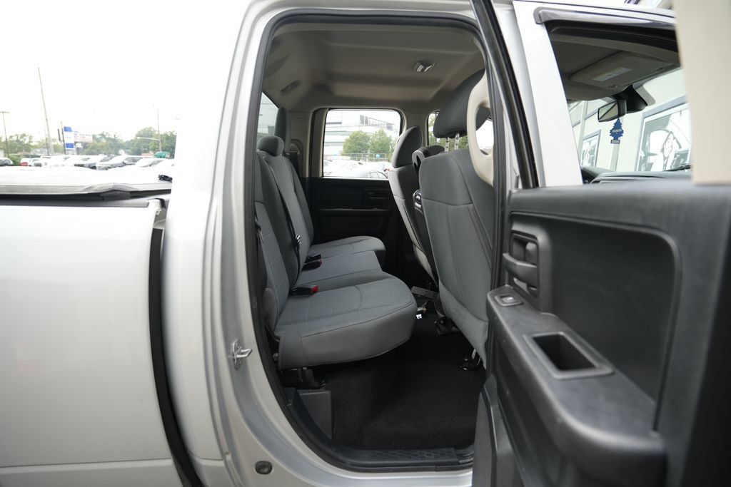 Used 2014 RAM 1500 Express AWD/4WD image 34