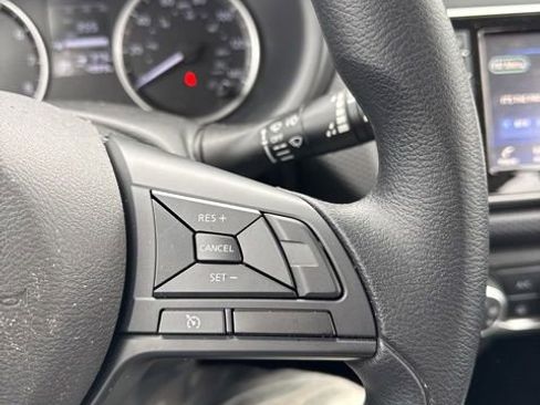 Certified 2025 Nissan Kicks Play S image 18