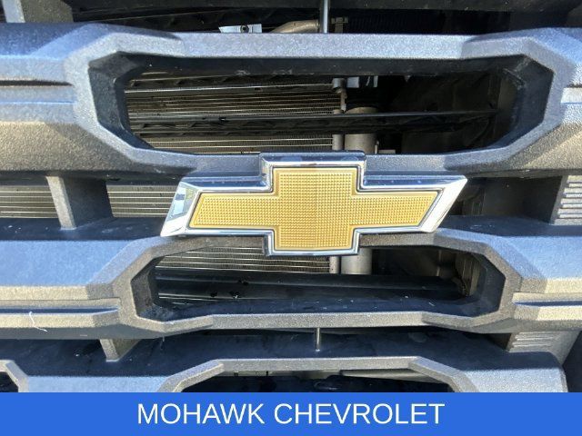 Certified 2022 Chevrolet Silverado 2500 Custom w/ Custom Value Package AWD/4WD image 35