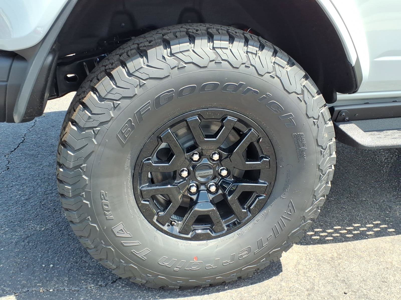 New 2026 Ford Bronco Raptor AWD/4WD image 14