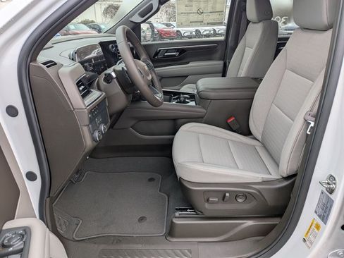 New 2026 Chevrolet Suburban LS RWD image 15