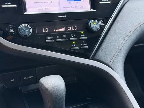 Used 2020 Toyota Camry LE w/ Fleet Convenience Package FWD image 20