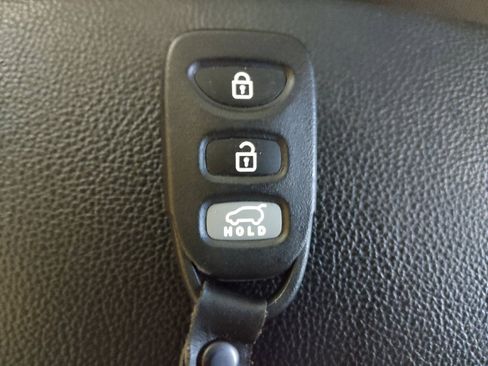 Used 2014 Hyundai Elantra GT FWD image 32