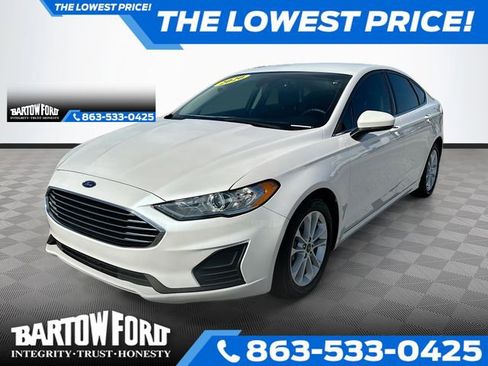 Used 2020 Ford Fusion SE image 1