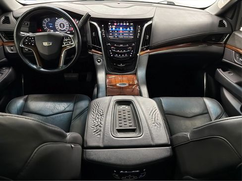 Used 2016 Cadillac Escalade Premium AWD/4WD image 20