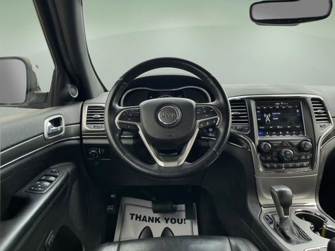 Used 2018 Jeep Grand Cherokee Limited AWD/4WD image 24