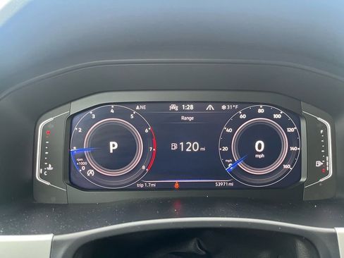 Certified 2022 Volkswagen Atlas Cross Sport SE image 22