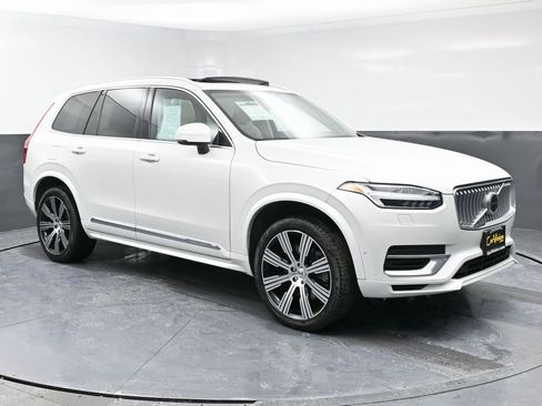 Used 2023 Volvo XC90 T8 Plus w/ Protection Package Premier image 3