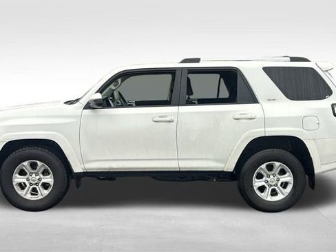 Used 2024 Toyota 4Runner SR5 image 4