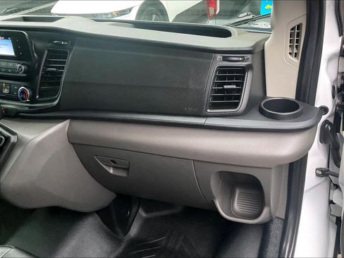 Used 2022 Ford Transit 350 DRW image 13