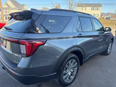 New 2026 Ford Explorer Active w/ Active Comfort Package AWD/4WD image 6