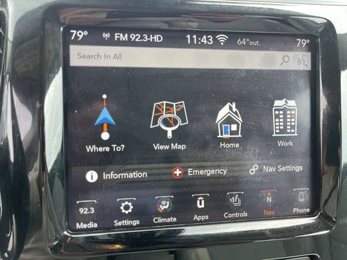 Used 2020 Jeep Cherokee Limited w/ Technology Group AWD/4WD image 18