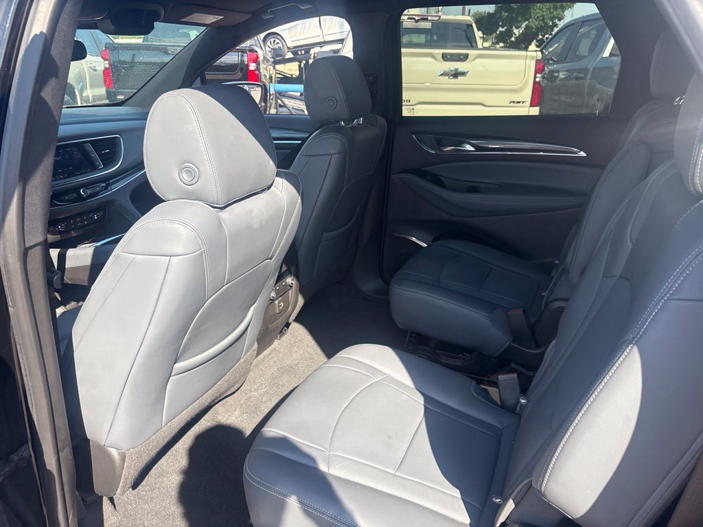 Used 2023 Buick Enclave Essence FWD image 15