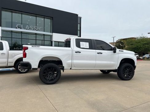 Used 2021 Chevrolet Silverado 1500 LT Trail Boss w/ Convenience Package II AWD/4WD image 13