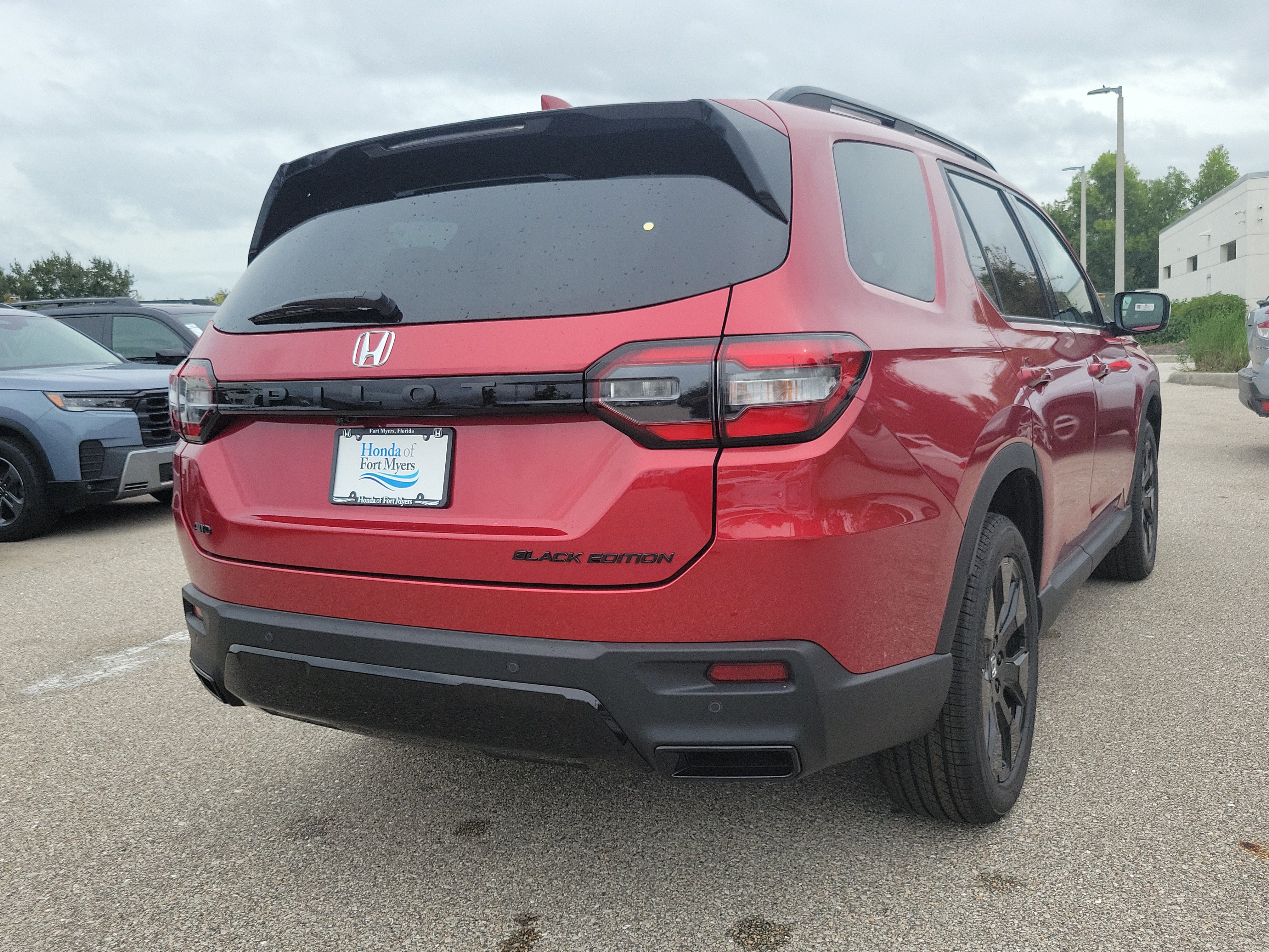 New 2026 Honda Pilot Black Edition image 6