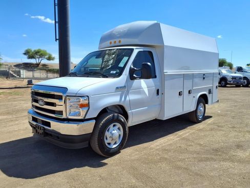 New 2026 Ford E-350 and Econoline 350 Super Duty w/ Power Equipment Group image 9
