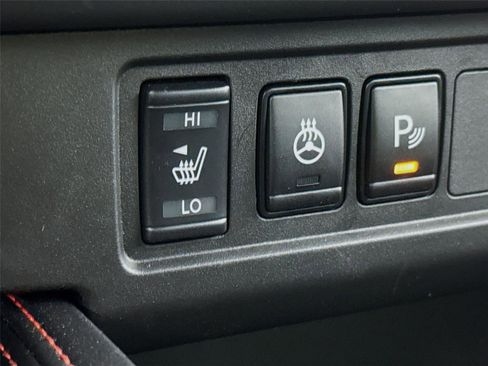 Used 2026 Nissan Frontier PRO-4X w/ Pro-4x Convenience Package image 11