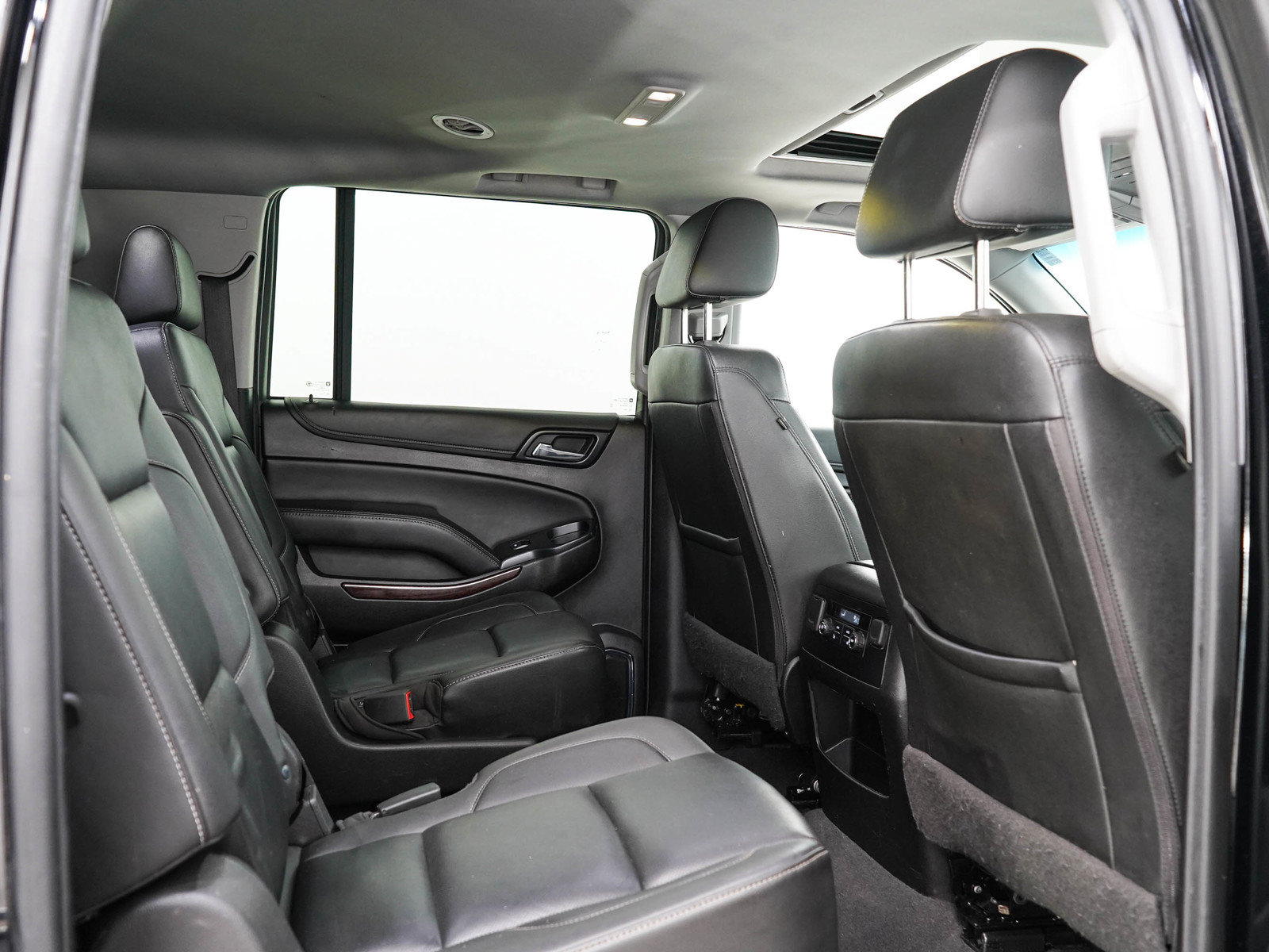 Used 2019 GMC Yukon XL SLT AWD/4WD image 14