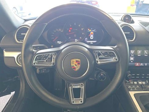 Used 2024 Porsche 718 Cayman RWD image 9