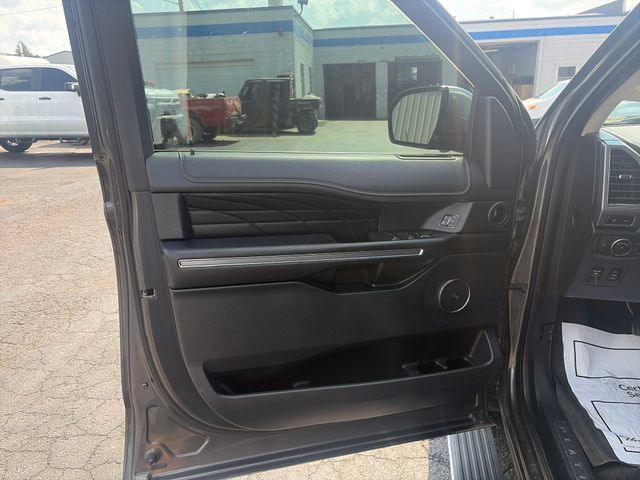 Used 2018 Ford Expedition Platinum AWD/4WD image 10