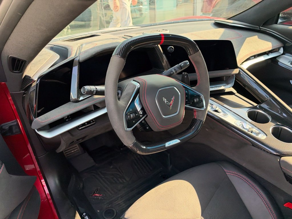 Used 2026 Chevrolet Corvette Z06 RWD image 8
