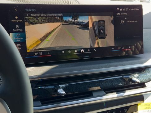 New 2026 BMW X5 xDrive50e w/ Executive Package image 15