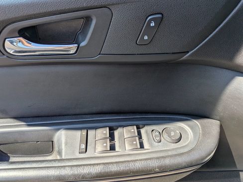 Used 2014 Chevrolet Traverse LT AWD/4WD image 17