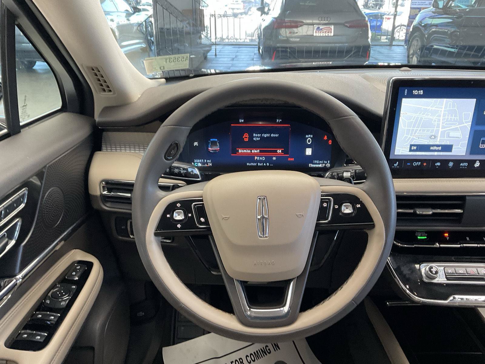 Certified 2023 Lincoln Corsair AWD image 21