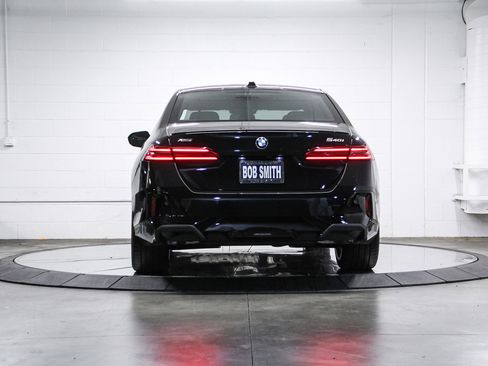 New 2026 BMW 540i xDrive w/ Executive Package AWD/4WD image 5