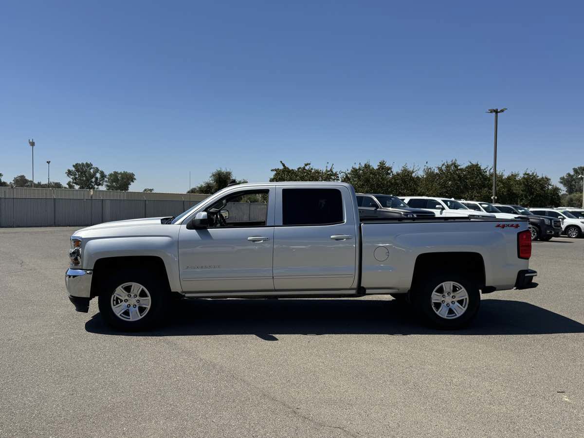 Used 2018 Chevrolet Silverado 1500 LT w/ All Star Edition AWD/4WD image 6