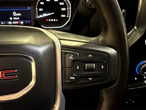 Used 2022 GMC Sierra 1500 Elevation image 30