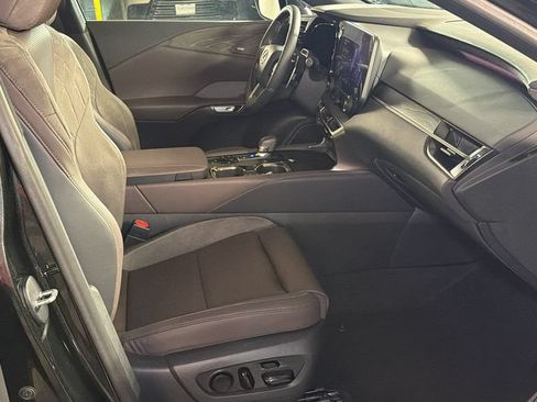 Certified 2024 Lexus RX 350 w/ Convenience Package AWD/4WD image 9