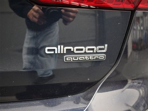 Used 2020 Audi A6 3.0T allroad Prestige w/ Prestige Package image 11