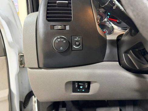 Used 2014 GMC Sierra 3500 W/T w/ Snow Plow Prep Package AWD/4WD image 39