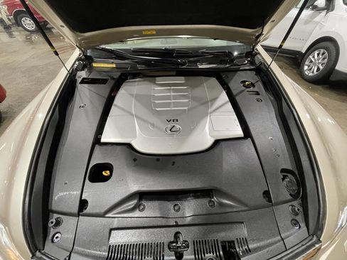 Used 2010 Lexus LS 460 image 35