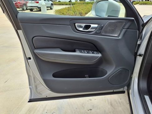 Used 2023 Volvo XC60 B5 Ultimate w/ Protection Package Premier FWD image 13