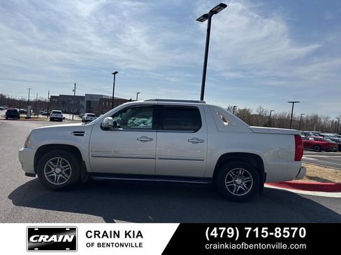 Used 2008 Cadillac Escalade EXT Base image 6