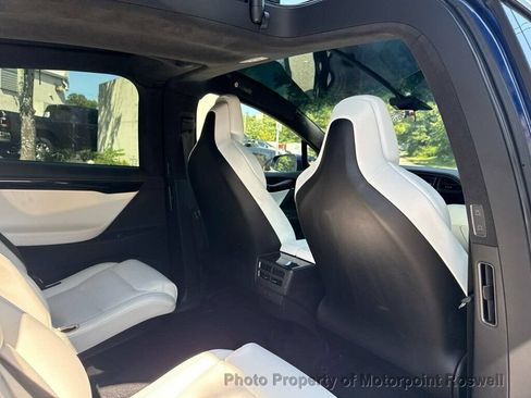 Used 2018 Tesla Model X 75D AWD/4WD image 17
