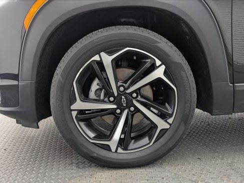 Used 2023 Chevrolet TrailBlazer RS w/ Convenience Package FWD image 30