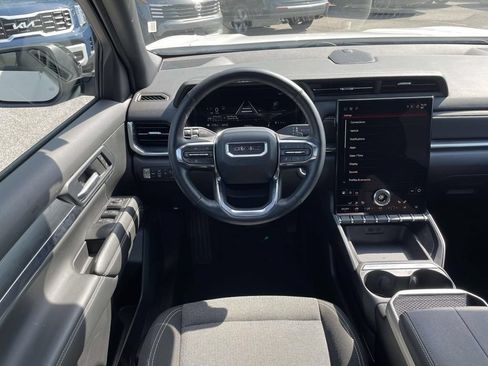 Used 2025 GMC Terrain Elevation AWD/4WD image 14