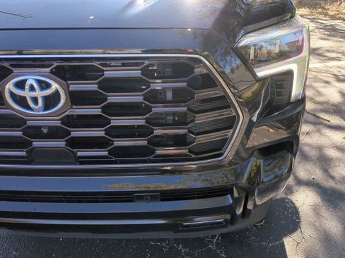 Used 2023 Toyota Sequoia Platinum image 11