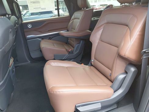 New 2026 Lincoln Navigator L Reserve image 19