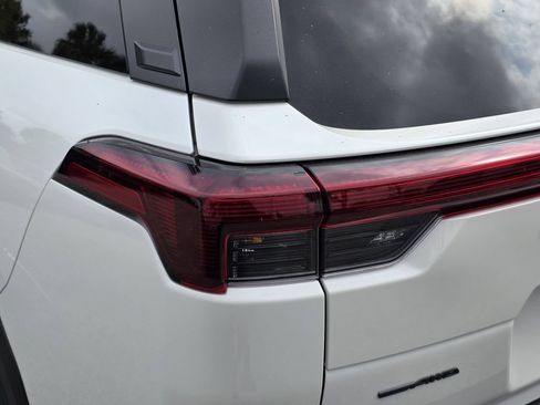 New 2026 Subaru Outback Limited AWD/4WD image 7